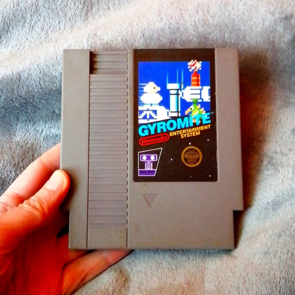EUC Gyromite video game containing Famicom converter for NES